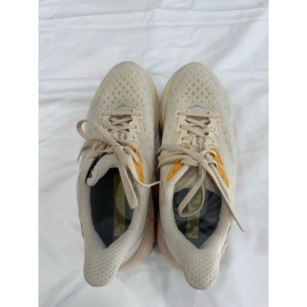 Hoka One One Clifton Shoes Womens 10.5/9 Mens Beige Running Sneakers Cushioned